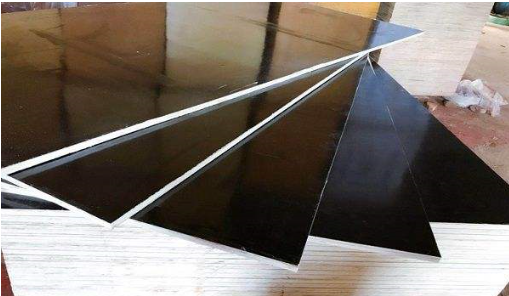 目前市面上在銷售的幾種木質(zhì)建筑模板